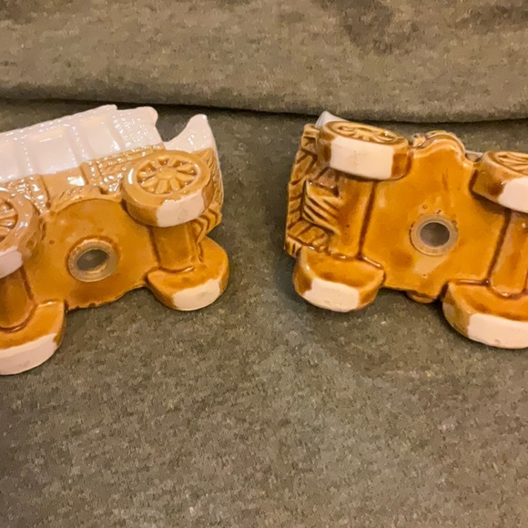 Vintage Ceramic Salt & Pepper Shakers — Mid Century - Picture 2 of 8